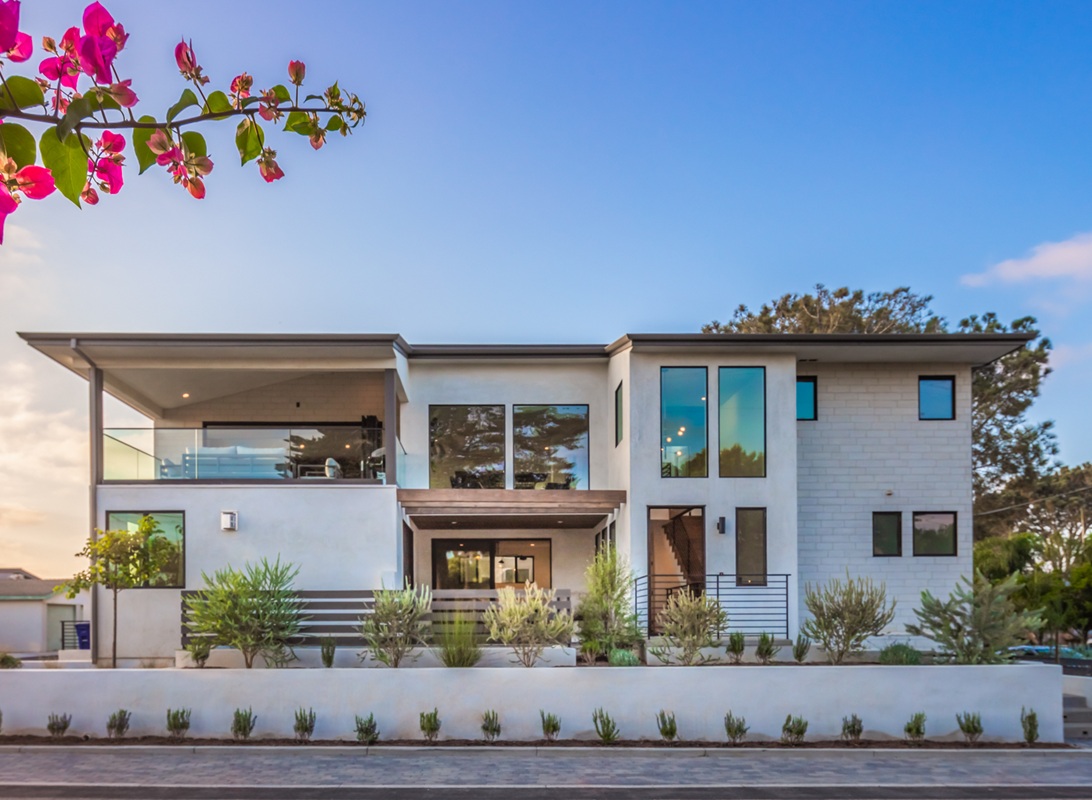 Tenant placement vs. leasing service